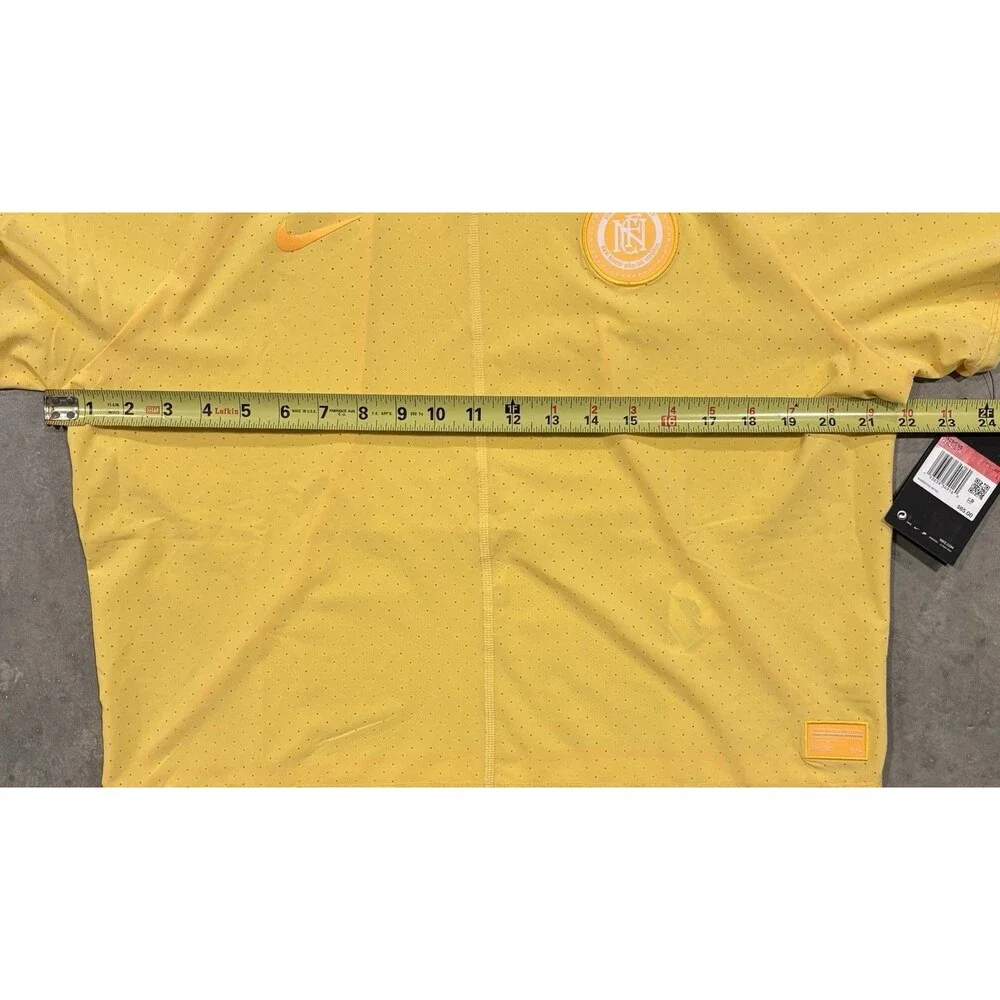 NWT Nike F.C. Cropped Women Soccer Jersey Loose Fit Yellow Mesh Large $65